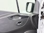 Renault Trafic 2.0DCi 120PK T29 Euro 6 3-Persoons 2X Schuifdeur Trekhaak Navi Airco Bluetooth Cruise Control DAB L1H1 Betonplex vloer Wandbetimmering 2.000KG Trekgewicht 1e Eigenaar Origineel Nederlandse Auto