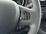 Renault Trafic 2.0DCi 120PK T29 Euro 6 3-Persoons 2X Schuifdeur Trekhaak Navi Airco Bluetooth Cruise Control DAB L1H1 Betonplex vloer Wandbetimmering 2.000KG Trekgewicht 1e Eigenaar Origineel Nederlandse Auto