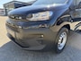 Opel Combo-e Electric L1 50kWh 136pk | ACTIE | 0% financial lease | 8 jaar garantie | 2-zits | Houten afwerking laadruimte | Winter Pakket | ECO LED koplampen | Multimedia | Draadloze Apple Carplay en Android Auto | Achteruitrijcamera | Parkeersensoren achter | Digital cockpit | Lederen stuur met bediening | Stoelverwarming | Stuurverwarming | Tweede sleutel met afstandsbediening | Trekhaak voorbereiding | van €31.765 voor €26.695 ex. BTW rijklaar