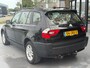 BMW X3 2.5i/airco/cruise/panorama dak/stoel verwarming/ trekhaak/goed onderhouden/6 Maanden garantie