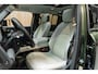 Land Rover Defender 110 Urban Automotive Widetrack 24 Inch Meridian Pano Urban Automotive 2.0 P300e 110 X-Dynamic HSE Urban Automotive Widetrack