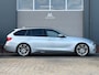 BMW 3-Serie Touring 318i High Executive M-Sport|2018|NAP|Dealer|2x M-pakket|Trekhaak|H&K|Stoelverw.|Elekt. koffer|M pakket|19"LMV