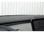 Volvo EX30 Single Motor Plus 51 kWh| Google navigatie | Stoelverwarming | Stuurwiel verwarming | Elektrische bestuurdersstoel | Achteruitrijcamera | Apple Carplay | Elektrisch bedienbare achterklep | DAB radio | Premium audio by Harman Kardon | 18" lichtmetalen velgen