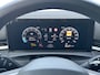 Volkswagen T-Roc 1.5 150pk eTSI R-Line Edition Koplampverlichting matrix-led (IQ.LIGHT) | Achteruitrijcamera | Navigatie 'Discover' (32,7 cm)