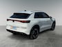 Volkswagen T-Roc 1.5 150pk eTSI R-Line Edition Koplampverlichting matrix-led (IQ.LIGHT) | Achteruitrijcamera | Navigatie 'Discover' (32,7 cm)