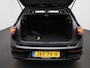 Volkswagen Golf 1.5 eHybrid Life Edition 204 PK| Origineel Nederlands | 360 Camera | Dodehoekdetectie | 18 Inch Velgen | Apple Carplay | Parkeersensoren | Buitenspiegels Elektrisch Inklapbaar | Sfeerverlichting