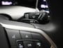 Volkswagen Golf 1.5 eHybrid Life Edition 204 PK| Origineel Nederlands | 360 Camera | Dodehoekdetectie | 18 Inch Velgen | Apple Carplay | Parkeersensoren | Buitenspiegels Elektrisch Inklapbaar | Sfeerverlichting