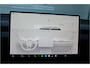 Tesla Model Y Standard RWD 58 kWh Juniper, Trekhaak (twv 1.350,-), Stealth Grey (twv 1.300,-)