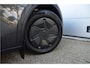 Tesla Model Y Standard RWD 58 kWh Juniper, Trekhaak (twv 1.350,-), Stealth Grey (twv 1.300,-)