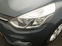 Renault Clio Estate TCe 90 Limited - RIJKLAARPRIJS - All seasonbanden - Parkeersensor achter