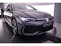 Volkswagen Golf 1.5 eHybrid GTE 272pk DSG Automaat, Adaptive cruise control, Stoelverwarming, Stuurverwarming, Head up display, 360 camera, Parkeersensoren, Dodehoeksensoren, Navigatie, App-connect, Matrix LED koplampen