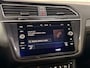 Volkswagen Tiguan 1.5 TSI ACT Highline *ACC*STOELVERWARMING*APPLE/ANDROID AUTO*R-LINE*