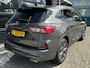 Ford Kuga 2.5 PHEV 225 PK ST-Line X | SOH 95,5%| HEAD UP DISPLAY| ADAPTIEVE CRUISE CONTROL| HALF LEER/HALF ALCANTARA| MATRIX LED| DODEHOEK DETECTIE| STUUR, STOEL, VOORRUIT EN ACHTERBANKVERWARMING| ELEK. ACHTERKLEP| ELEK. VERTSELBARE BESTUURDERSSTOEL| CAMERA V+A| EERSTE EIGENAAR| DEALER ONDERHOUDEN|