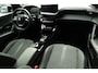 Peugeot e-2008 EV Allure 54 kWh Afn. Trekhaak Carplay Navi Camera