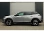 Peugeot e-2008 EV Allure 54 kWh Afn. Trekhaak Carplay Navi Camera