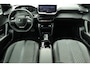 Peugeot e-2008 EV Allure 54 kWh Afn. Trekhaak Carplay Navi Camera