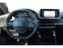 Peugeot e-2008 EV Style 50 kWh SOH 97,3 % | Cruise Control | Apple Carplay & Android Auto | Parkeercamera | Climate Control