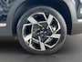 Hyundai Santa Fe 1.6 T-GDI HEV 230pk Comfort Smart 7p. | Camera | Trekhaak | Carplay | Premium Audio | Leder | Adaptive cruise controle | Dodehoek detectie | Elektrische voorstoelen | Navigatie | Stoelverwarming