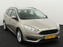 Ford Focus Wagon 1.0 Trend Trend 100PK/74KW Trekhaak, cruise met ASLD, apple carplay/android auto, Parkeersensor achter Een ruime auto die ideaal is voor dagelijks gebruik. Dankzij de ruime kofferbak is er genoeg plek voor bagage en boodschappen. De auto rijdt comfortabel en is voorzien van een zuinige 1.0 ben