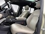 Land Rover Defender 110 2.0 P400e SE Luchtvering Panodak El.Trekhaak 360°cam Meridiansound LED Stoel el.+memo 20inch Carplay