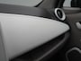 Renault Zoe R90 Life 41 kWh - Accuhuur per maand - RIJKLAARPRIJS - Huuraccu - Automatische Airco - Parkeersensoren Achter