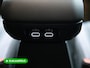 MINI Cooper 5-Deurs 1.5 C Black 5 drs. | Stoel- & Stuurverw. | Leer | Cruise | Camera | Navigatie | App. connect | 17"LMV | All season banden, Draadloze tel. lader, Led, DAB