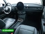 MINI Cooper 5-Deurs 1.5 C Black 5 drs. | Stoel- & Stuurverw. | Leer | Cruise | Camera | Navigatie | App. connect | 17"LMV | All season banden, Draadloze tel. lader, Led, DAB