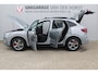 Ford Kuga 2.5-243pk PHEV ST-Line X. Febr. 2026, slechts 14.000km ! Autm. airco dual, elektr. panodak, elektr. trekhaak, elektr. achterklep, leer/alcantara, klep, LED verl., navigatie, telefoonvoorb., stoel-, stuur-, voorraam- en achterbankverw., side- en lan