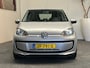 Volkswagen Up! 1.0 MOVE UP 5 DEURS! BLUEMOTION NAVIGATIE BLUETOOTH TELEFOON MEDIA VOORBEREIDING ELEK. RAMEN VOOR AIRCO ZEER MOOI !!