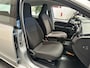 Volkswagen Up! 1.0 MOVE UP 5 DEURS! BLUEMOTION NAVIGATIE BLUETOOTH TELEFOON MEDIA VOORBEREIDING ELEK. RAMEN VOOR AIRCO ZEER MOOI !!
