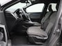Renault Captur 1.6 E-Tech full hybrid 145 techno | Pack Winter | Camera | Adaptieve Cruise Control | PDC Rondom | 18" LMV | Android Automotive | LED Pure Vision | Keyless | Licht- & Regensensor | Privacy Glass | Draadloze Apple Carplay & Android Auto