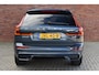 Volvo XC60 T6 350PK Plug-in hybrid AWD Ultra Dark | Luchtvering | Trekhaak | HUD | 360 camera | Panoramadak |