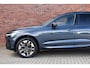 Volvo XC60 T6 350PK Plug-in hybrid AWD Ultra Dark | Luchtvering | Trekhaak | HUD | 360 camera | Panoramadak |