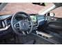 Volvo XC60 T6 350PK Plug-in hybrid AWD Ultra Dark | Luchtvering | Trekhaak | HUD | 360 camera | Panoramadak |