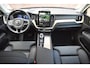 Volvo XC60 T6 350PK Plug-in hybrid AWD Ultra Dark | Luchtvering | Trekhaak | HUD | 360 camera | Panoramadak |