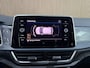 Volkswagen T-Roc 1.5 TSI Life 150 PK Automaat / Navigatie full map / Adaptive cruise / Apple CarPlay / etc..