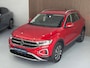 Volkswagen T-Roc 1.5 TSI Life 150 PK Automaat / Navigatie full map / Adaptive cruise / Apple CarPlay / etc..