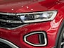 Volkswagen T-Roc 1.5 TSI Life 150 PK Automaat / Navigatie full map / Adaptive cruise / Apple CarPlay / etc..
