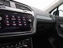 Volkswagen Tiguan 1.4 TSI eHybrid Life Business 245PK DSG SOH 94,13%, Panoramadak, Trekhaak, Parkeersensoren voor en achter, Stoel-Stuurverwarming, Adaptieve Cruise Control, LED Plus Verlichting, Elektr. Achterklep, 17" LM Velgen