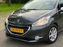 Peugeot 208 1.2 PureTech Style Pack, navigatie,airco, cruise controle, lmv, 4 nieuwe Michelin banden, NL auto met nap