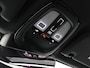 Volvo XC40 B4 AUT(7) PLUS DARK SCHUIFDAK HARMAN KARDON TREKHAAK CAMERA