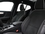 Volvo XC40 B4 AUT(7) PLUS DARK SCHUIFDAK HARMAN KARDON TREKHAAK CAMERA