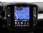 Volvo XC40 B4 AUT(7) PLUS DARK SCHUIFDAK HARMAN KARDON TREKHAAK CAMERA