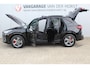 Ford Kuga 2.5-243pk PHEV ST-Line X. Febr. 2026, slechts 9.000km ! Autm. airco dual, elektr. panodak, elektr. trekhaak, elektr. achterklep, leer/alcantara, klep, LED verl., navigatie, telefoonvoorb., stoel-, stuur-, voorraam- en achterbankverw., side- en lan