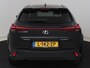 Lexus UX 250h Preference Line | NL dealeronderhouden |