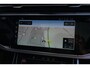 Audi Q7 55 TFSI e Quattro Pro Line S | Facelift | 394pk | Pano | Trekhaak | HUD | 360° | Een bijzonder complete en luxe uitgevoerde Audi Q7 55 TFSI e quattro Pro Line S, uitgevoerd in wit metallic met een stijlvol zwart interieur. Deze krachtige plug-in hybride combineert het ver