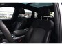 Audi Q7 55 TFSI e Quattro Pro Line S | Facelift | 394pk | Pano | Trekhaak | HUD | 360° | Een bijzonder complete en luxe uitgevoerde Audi Q7 55 TFSI e quattro Pro Line S, uitgevoerd in wit metallic met een stijlvol zwart interieur. Deze krachtige plug-in hybride combineert het ver