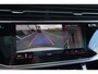Audi Q7 55 TFSI e Quattro Pro Line S | Facelift | 394pk | Pano | Trekhaak | HUD | 360° | Een bijzonder complete en luxe uitgevoerde Audi Q7 55 TFSI e quattro Pro Line S, uitgevoerd in wit metallic met een stijlvol zwart interieur. Deze krachtige plug-in hybride combineert het ver