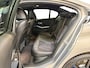 BMW 3-Serie 330e High Executive I M-Sport I Schuifdak I Alcantara I Individual kleur
