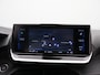 Peugeot 2008 1.2 PureTech Allure Pack Trekhaak | Climate Control | Camera | Parkeersensoren | Apple Carplay/Android Auto | 17" Lichtmetalen Velgen | Navigatie